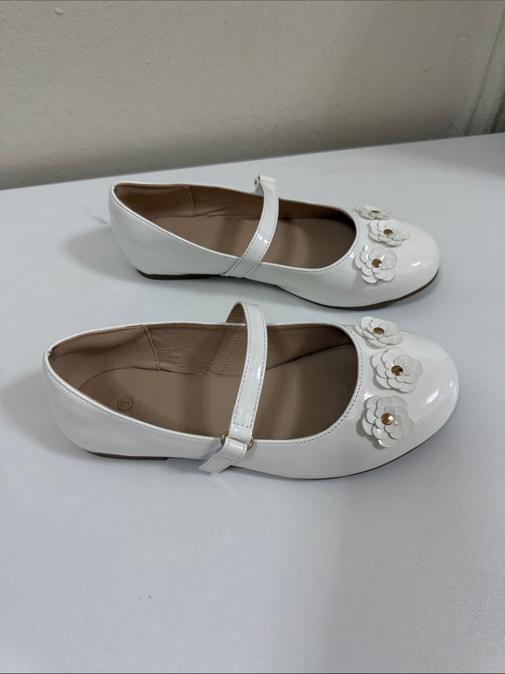 The Children's Place White Patent Mary Jane Dress Shoes with Flower Accents
